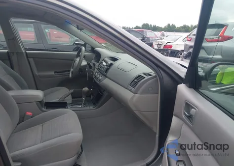 2005 Toyota Camry Std from USA, damaged, VIN 4T1BE32K45U566510